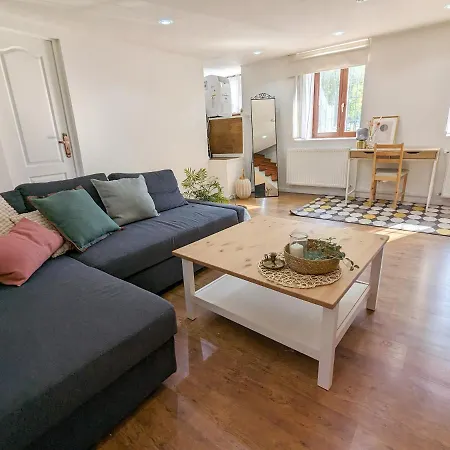 شقة Stylish 2-bedroom In