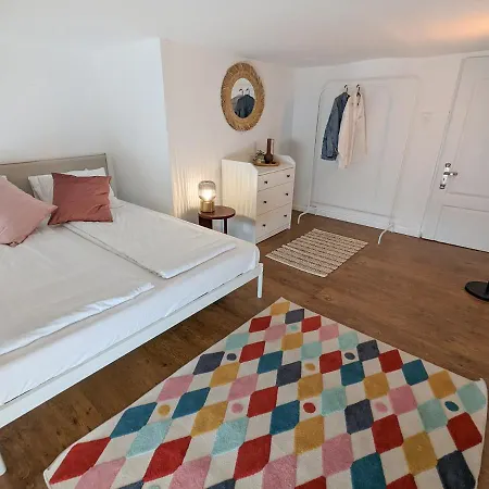 Stylish 2-bedroom In * بودابست