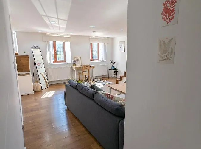 Apartament Stylish 2-bedroom In